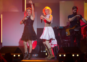 Le Premier Gala de l'ADISQ - Guylaine Tanguay et Brigitte Boisjoli