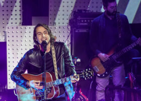 Premier Gala de l'ADISQ 2017 - Bobby Bazini en performance