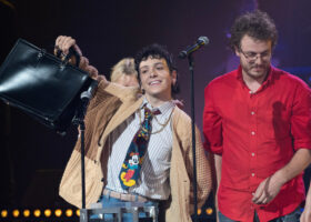 Premier Gala de l'ADISQ - Artiste de l'année ayant le plus rayonné hors Québec : Hubert Lenoir