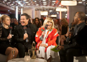 GALA DE L'ADISQ 2015 : Cathy Gauthier, René Simard et Dominique Michel en entrevue avec Herby Moreau ( crédit photo : Jean-François Leblanc)