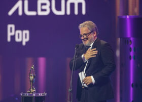 Gala de l'ADISQ - Daniel Bélanger, gagnant du Félix pour Album de l'année - Pop