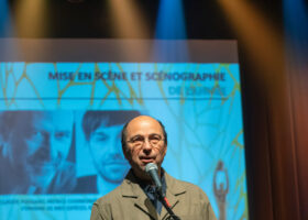 Gala de l'industrie - Mise en scène et scénographie de l'année : Claude Poissant, Patrice Charbonneau-Brunelle pour L'Origine de mes espèces, Michel Rivard